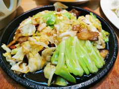 铁板手撕包菜-上关雪東北菜(中房金谊店)
