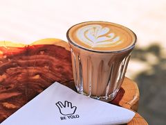 拿铁-BE YOLO必有乐&小红帽三明治