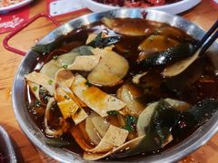 -李双猪·小龙虾·烧烤·羊肉煲(乐山店)