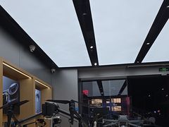 -DJI大疆(深圳华强北曼哈授权体验店)