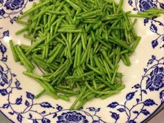 清炒芦蒿-黄狗猪头肉(运河路店)