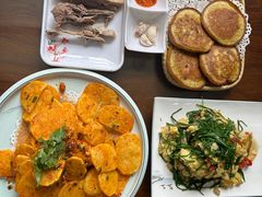 -三江源美食城