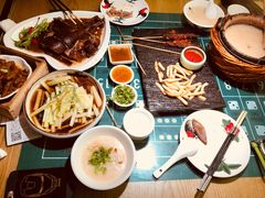 -粤港湾砂锅粥·宵夜(宝龙店)