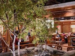-萨拉伯尔(燕莎友谊商城店)