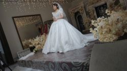点击看大图 -伯瓷皇后婚纱艺术空间
