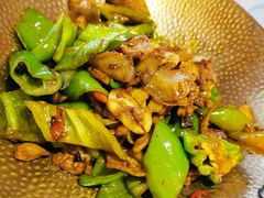 辣椒小炒肉-松沪名灶·豆浆鱼头·新上海菜(江川路交大店)