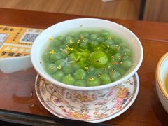 青提酒酿冰汤圆-寄畅興·百年蟹黄面·万国建筑群(外滩27号店)