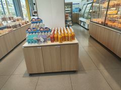 -皇冠幸福里动物奶油生日蛋糕(古田二路店)