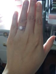 -威德钻石-克拉钻大本营(南京东路店)