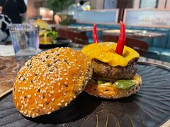 -Let'sBURGERplus·非常创意汉堡(三里屯店)