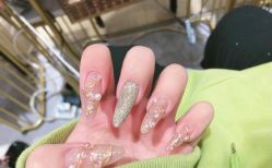 -苏彩·皮肤管理美甲美睫