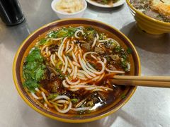 -花溪牛肉粉(八鸽岩店)