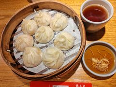 -馋三尺蟹粉小笼(人民广场店)