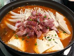 -烤路里·韩国品质自助烤肉(石路天虹4号店)