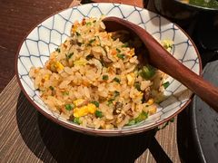 黑松露鸡蛋炒饭-岩盐·铁板料理(嘉里店)