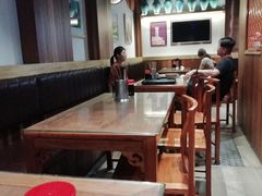 大堂-亮亮面馆(经六路店)