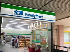 -全家便利店(江湾镇站店)