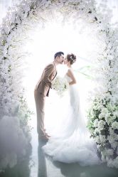-易摄影婚纱摄影工作室