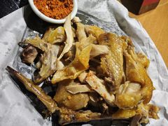 -头上红煨盐鸡·非遗院子餐厅