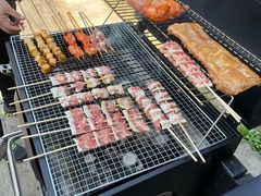 -田园东方蜜桃村的田野营地