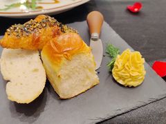 -Mark&Mars Restaurant