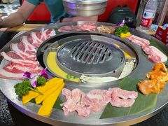 -哈哈碳都·牛肋条无限自助烤肉(宝龙店)