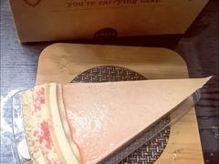 桃桃乌龙千层蛋糕-COSTA COFFEE(武汉天地店)