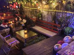 -城墙外BAR