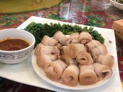 -闯关东东北农家菜(崂山石老人店)