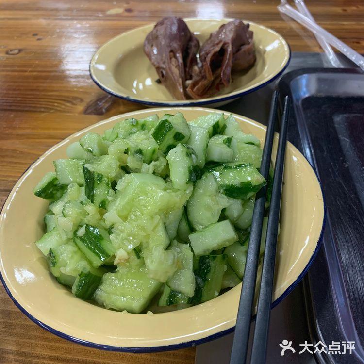 龙虾烧烤，美人佳肴