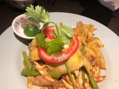 -大头虾越式风味餐厅(光明广场店)