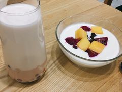 手捣鲜果酸奶-焙丽拾光(麦凯乐直营店)