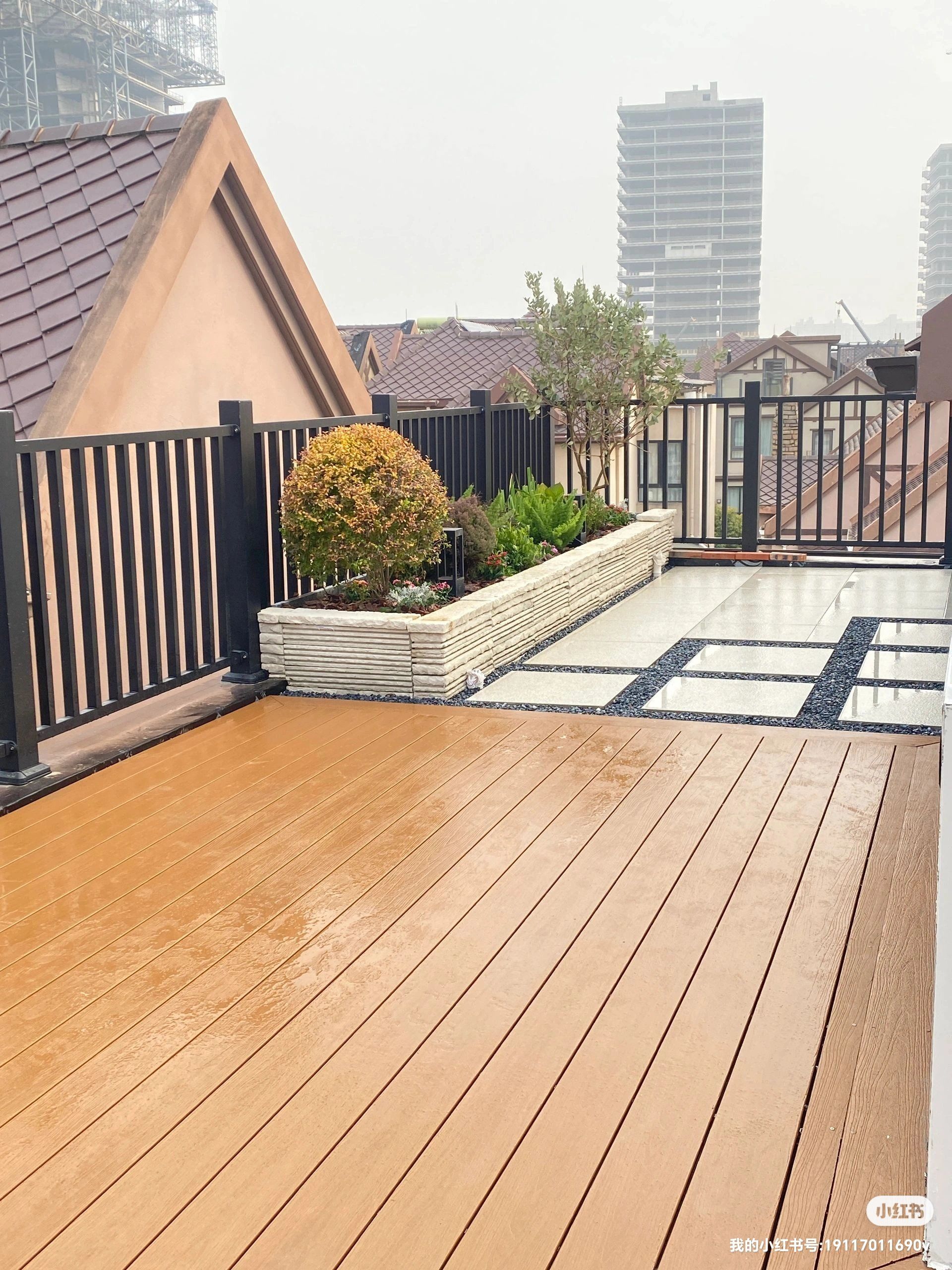 邻居家的露台真好看,好羡慕,后悔没有买楼顶