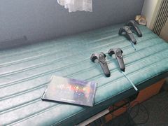 -VR 间客漫·PS电玩·虚拟现实包间游戏电竞(街道口店)