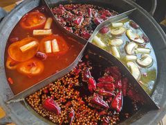 -白乐天毛肚火锅馆(南滨路店)