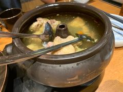 -云海肴·汽锅鸡·云南菜(天山百盛优客店)