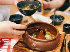 建水汽锅鸡小份-麦麦山云南菜(复地活力城店)