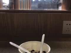 -丁丁&当当牦牛酸奶·酥油面包(官门口店)
