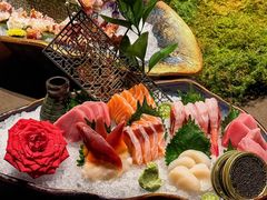 -蟹犇前•帝王蟹雪蟹(陆家嘴店)