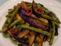 长豆角烧茄子-黄家饺子东北特色菜馆(湖滨商业街店)