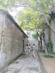 -城南旧影 旗袍全家福摄影写真体验馆