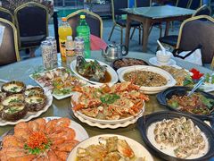-潘先生平价海鲜城(神州半岛店)