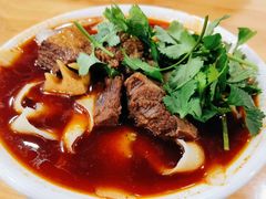 红烧牛肉刀削-华兴街自力面店