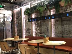 大堂-老乡鸡(上海白玉兰广场店)