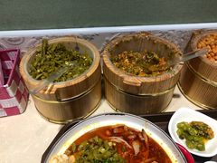 -丽丽三鲜螺蛳粉(田林路店)