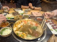 -顶顶汤火牛排火锅·经典铜锅涮肉