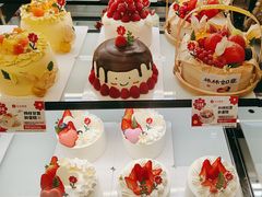 -花花卷卷·鲜食蛋糕(泉屋店)