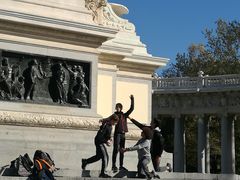 -阿方索十二世纪念碑