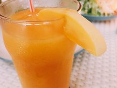 -Cha Cha's Beach Cafe
