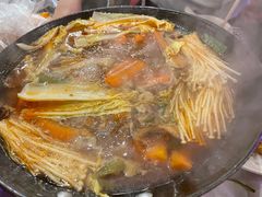 -霄汉牛三鲜湖北砂锅菜(万松园2店)